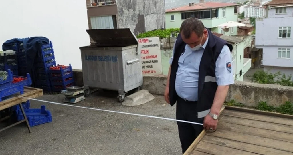 Pazar Tezgahlarında 3 Metre Ayarı