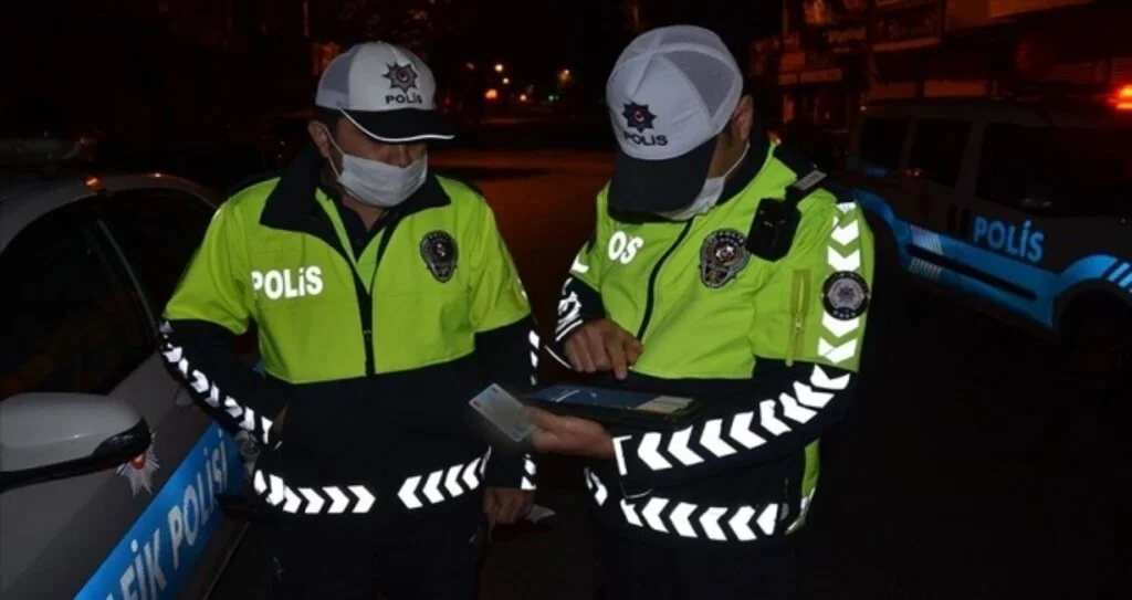 Polisin 'dur' ihtarına uymayınca 11 bin 332 lira ceza verildi