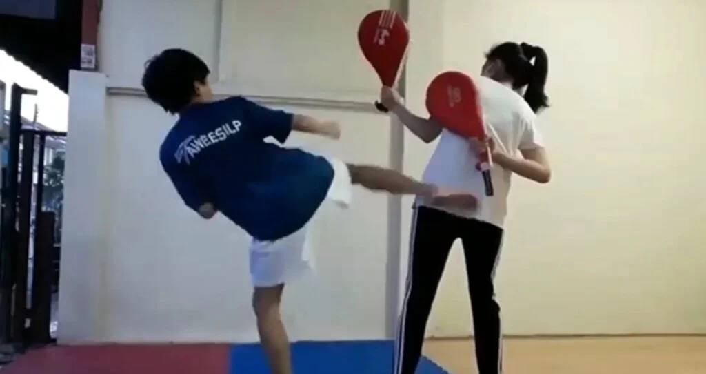 Salonlara Dönmeyi İple Çekiyorlar