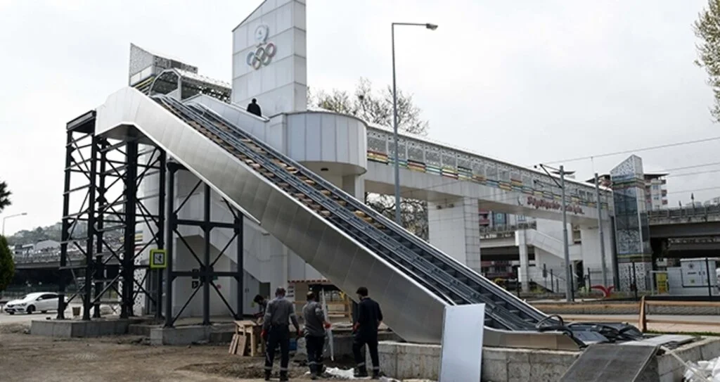 Samsun Büyükşehir’den Doğupark’a ‘Yürüyen Merdivenli Üst Geçit’
