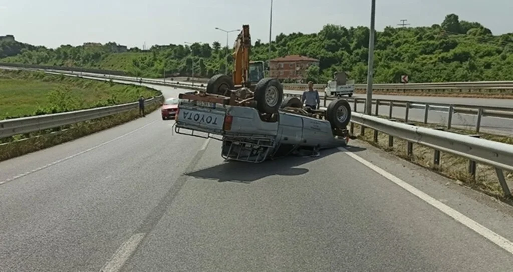 Samsun'da kamyonet takla attı: 1 yaralı