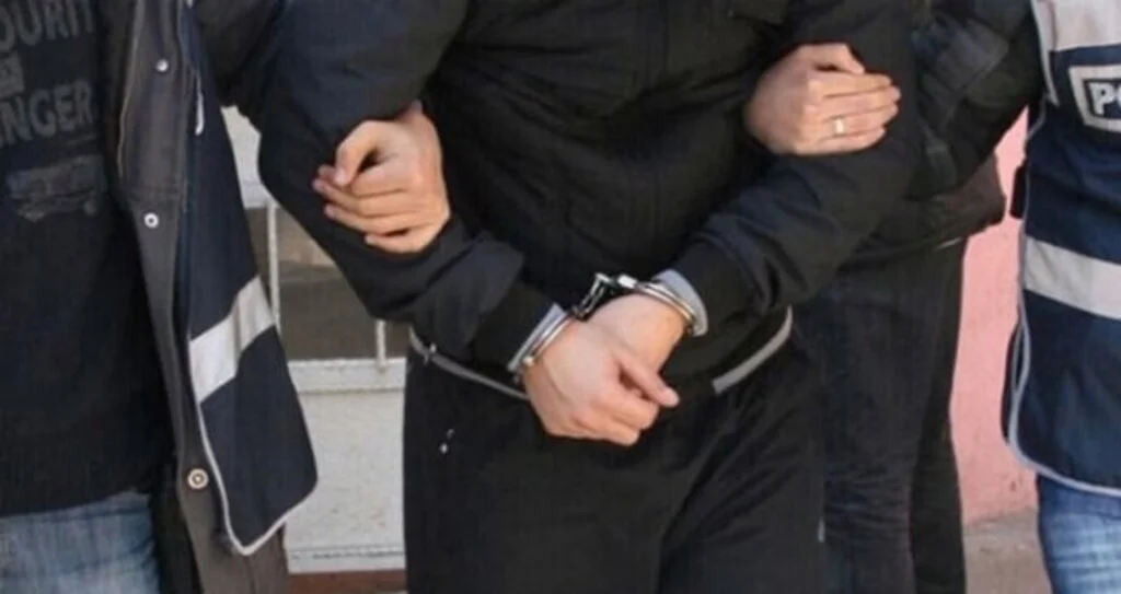 Sosyal medya hesabından Cumhurbaşkanına hakarete gözaltı