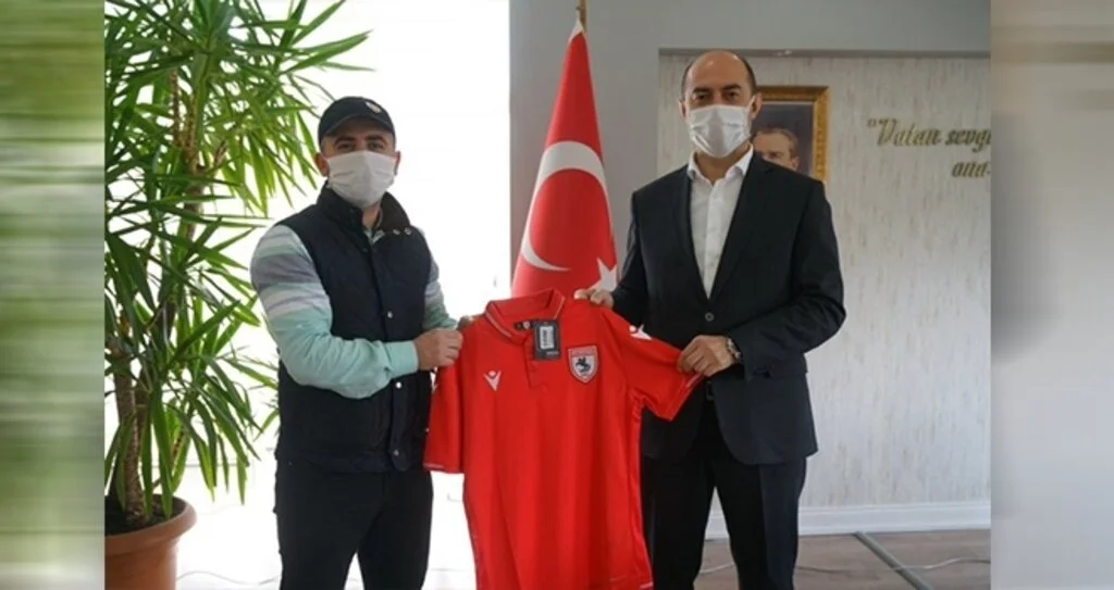 Terme Belediyesi forma veriyor