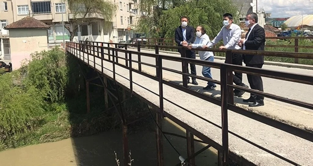 Tersakan Irmağı temizleniyor