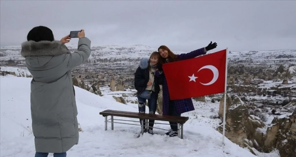 Turistler yeme-içme ve ulaştırmaya yaklaşık 2 milyar dolar harcadı