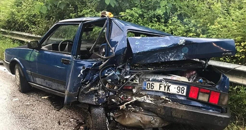 Ayvacık-Çarşamba Karayolunda Kaza: 4 Yaralı