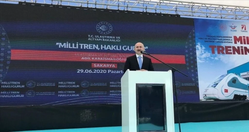 Bakan Karaismailoğlu: Milli elektrikli tren bu yıl sonunda raylara indirilecek