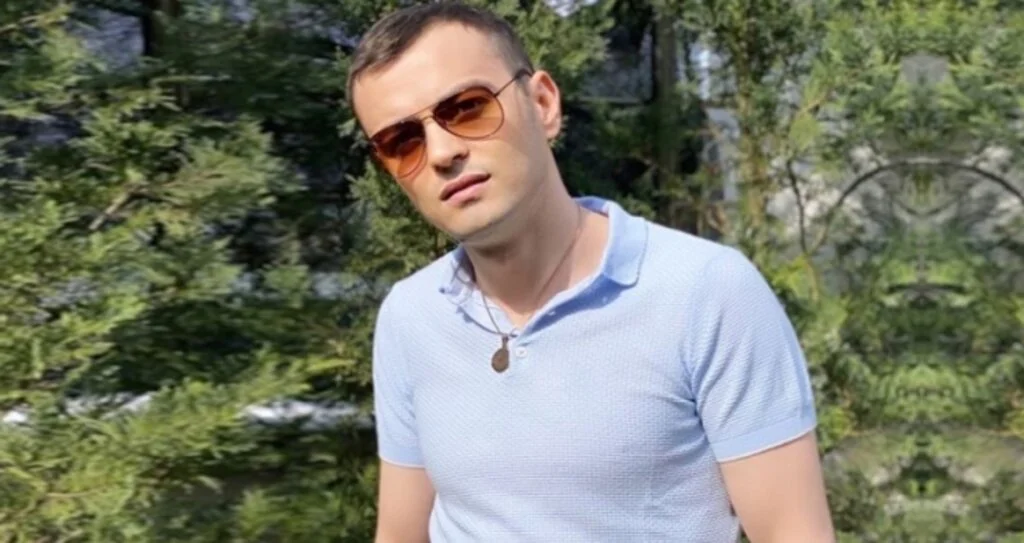 Başarılı Müzisyen Harun Sürek’in Hayatı, Merak Konusu Oldu