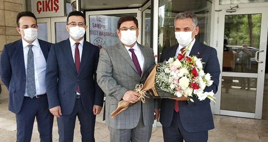 Başsavcı Kılıç'tan Vali Kaymak'a veda çiçeği