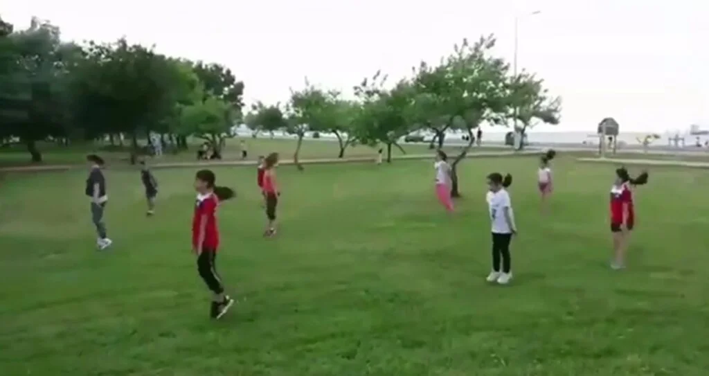 Cimnastikçiler Durmak Bilmiyor