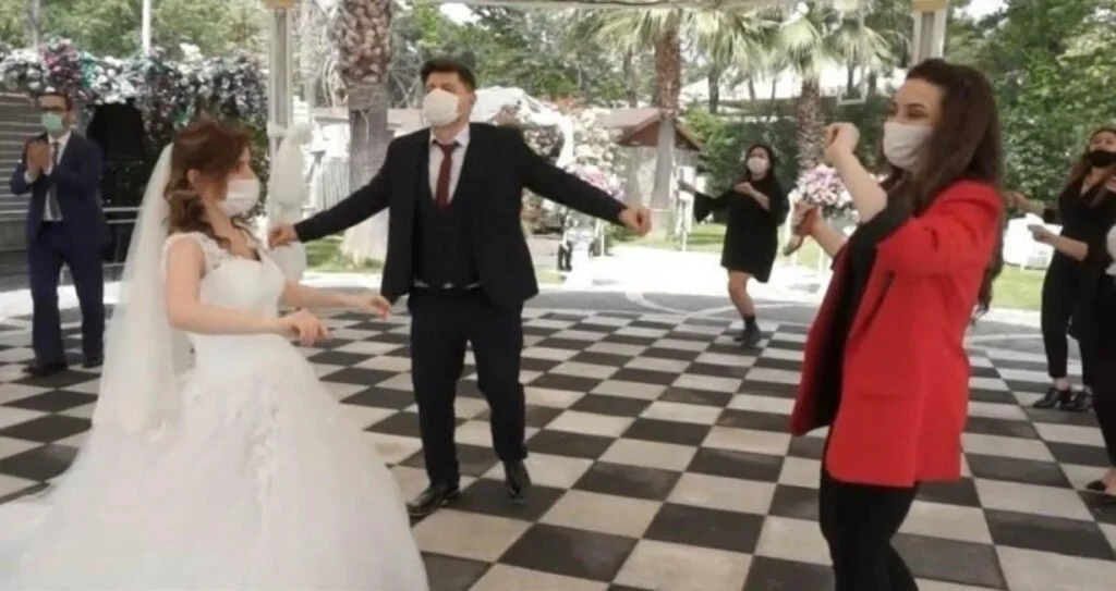 Cumhurbaşkanı Erdoğan düğün salonları ile ilgili tarih verdi!