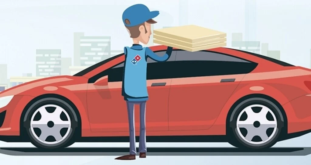 Domino’s lezzetleri artık arabanıza kadar geliyor