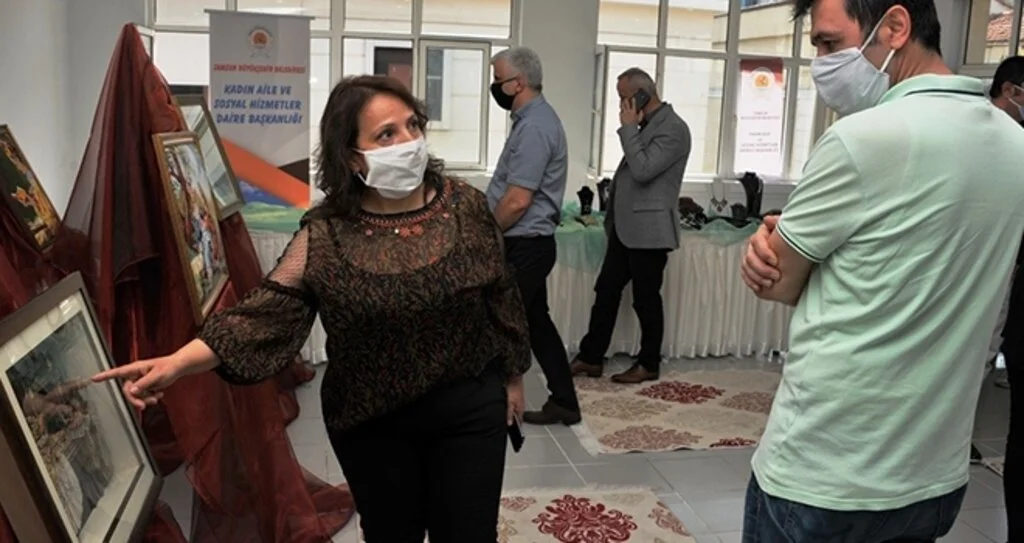 El sanatları sergisine büyük ilgi