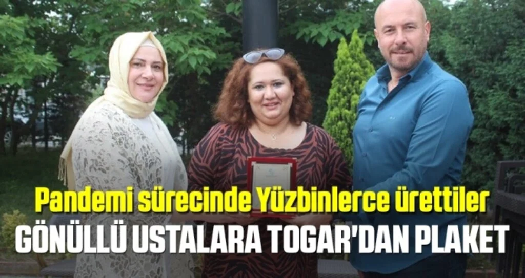 Gönüllü Ustalara Togar'dan Plaket