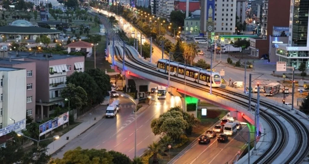 Haftasonu sokağa çıkma yasağı var 