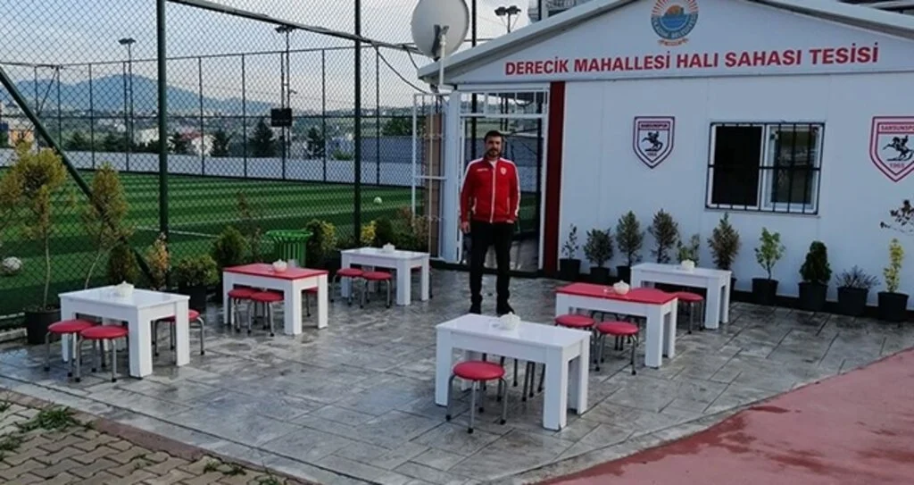 Halı Sahalar Tekrar Kapatıldı
