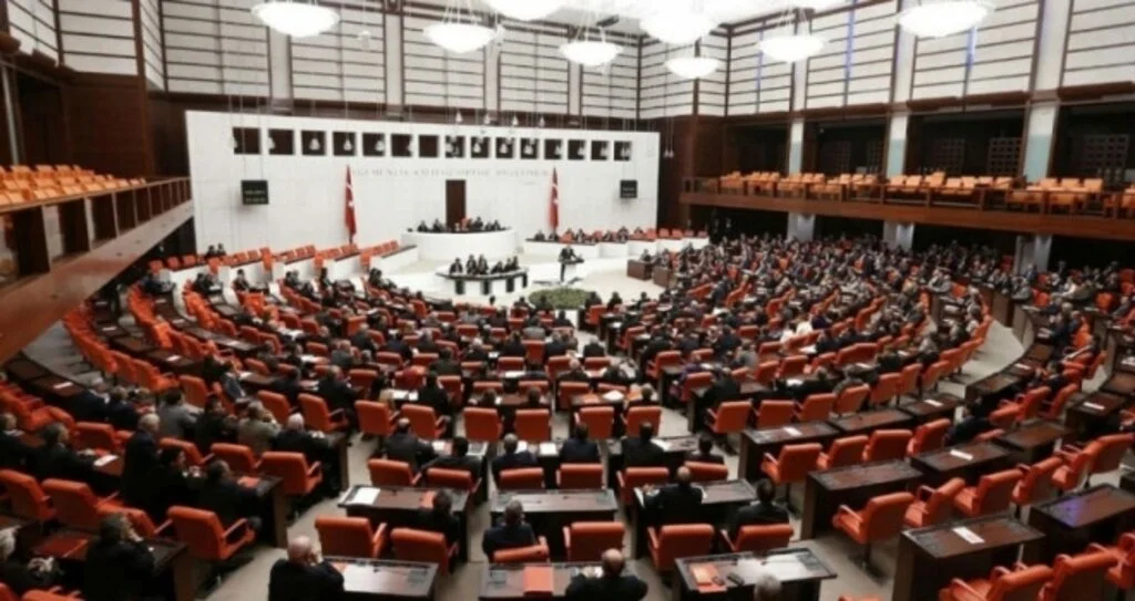 İkinci yargı paketi Mecliste Kabul Edildi