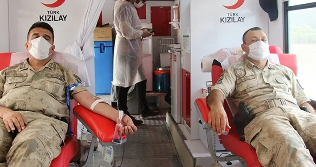 Jandarma’dan Vatan Sana Kanım Feda Kampanyası
