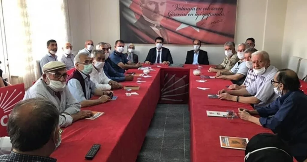 Kaymakam Şenay'dan CHP'ye ziyaret