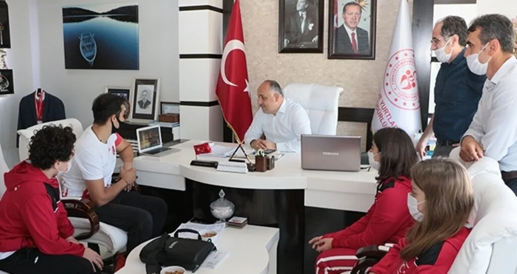 Milli Sporculardan Kasapoğlu'na Ziyaret