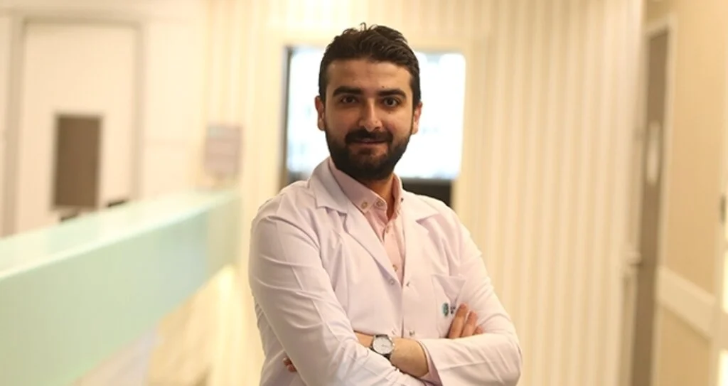 Minikler normalleşirken ebeveynler panik mi yaşıyor?