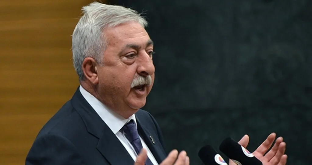 Palandöken: İnternet Üzerinden Gençler Kolayca Etil Alkole Ulaşabiliyor