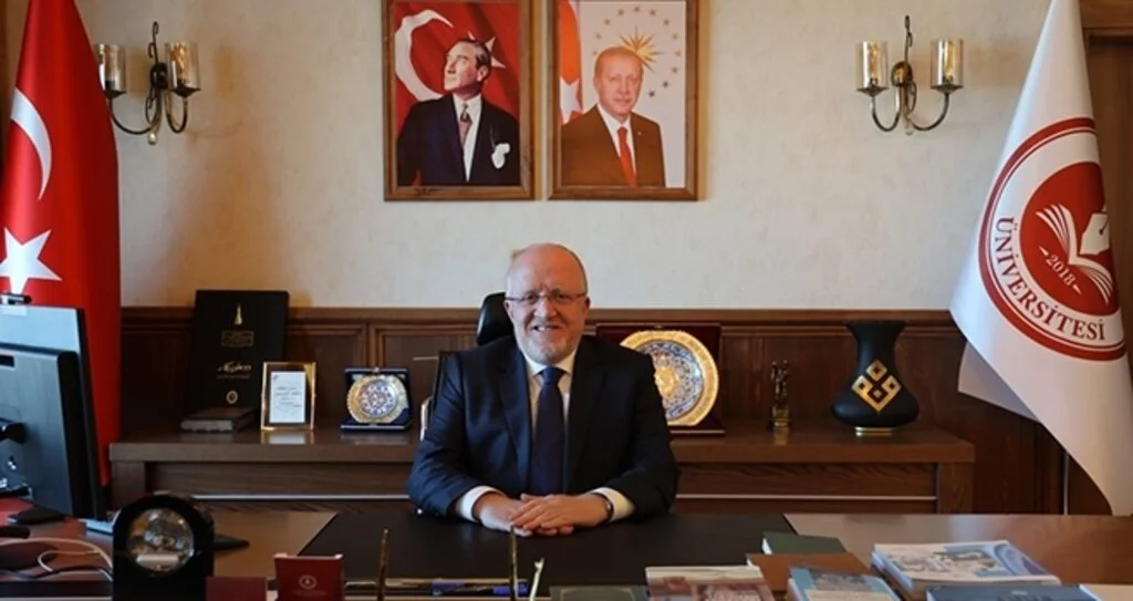 Rektör Aydın: Sınavı telafisi olmayan son bir şans olarak görmesinler