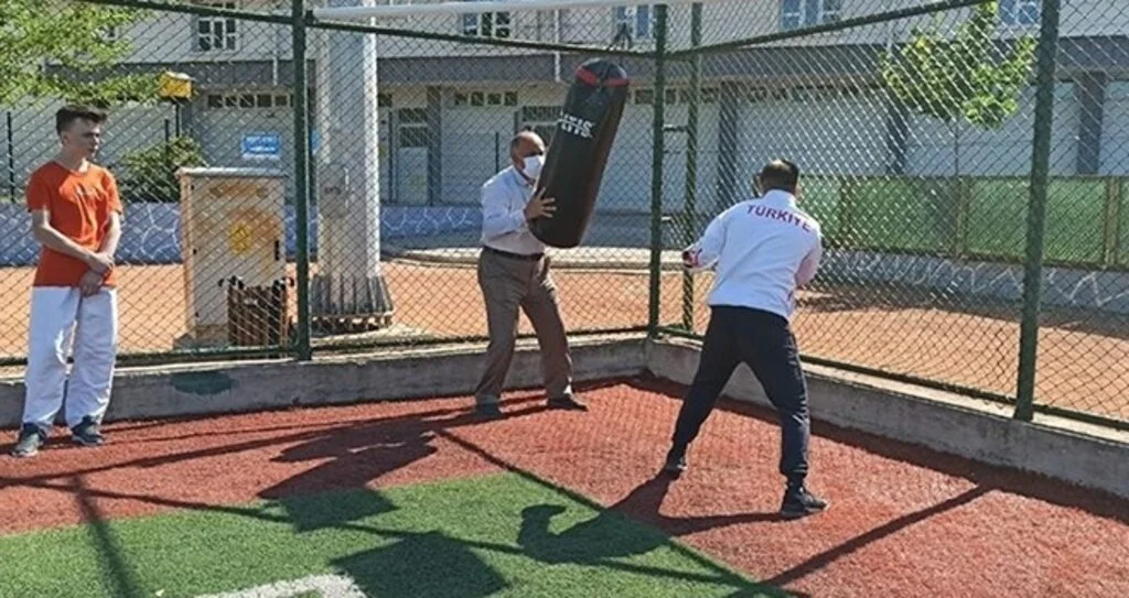Samsun Gençlik ve Spor İl Müdürü İsmail Hakkı Kasapoğlu Tesisleri İnceledi