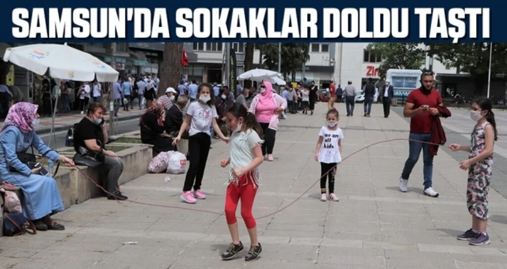 Samsun'da Sokaklar Doldu Taştı