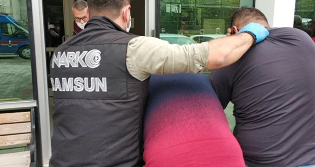 Samsun'da uyuşturucu operasyonunda 3 tutuklama