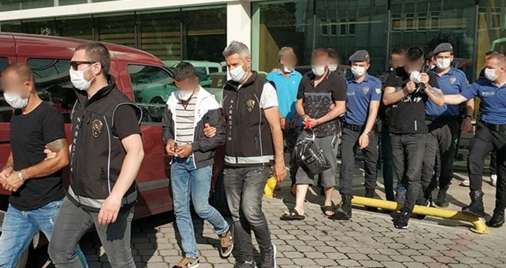 Samsun'da uyuşturucu ticaretinden 7 kişi tutuklandı