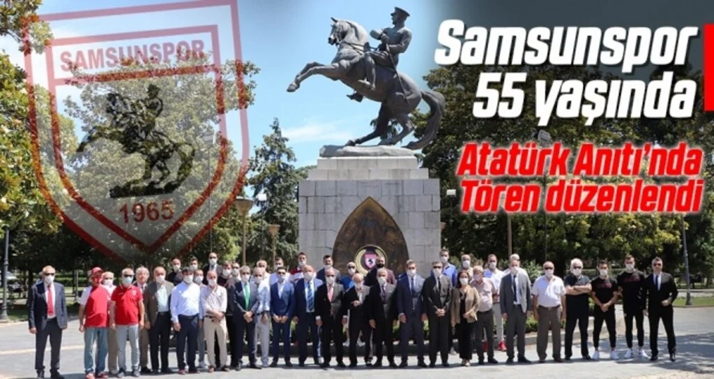 Samsunspor Kulübü Derneği yönetimi Atatürk Anıtı'na çelenk bıraktı