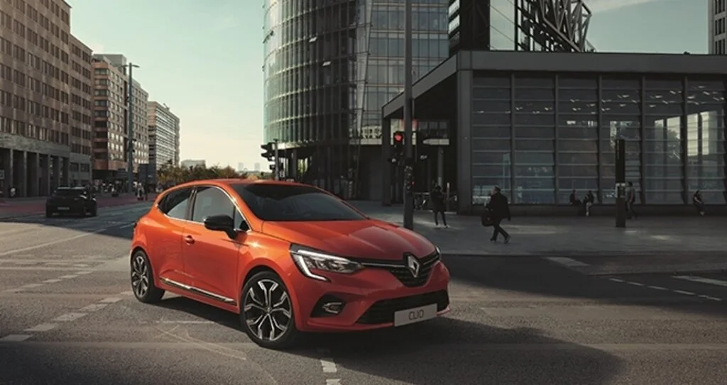 Yeni Renault Clio Türkiye’de Yılın Otomobili Seçildi!
