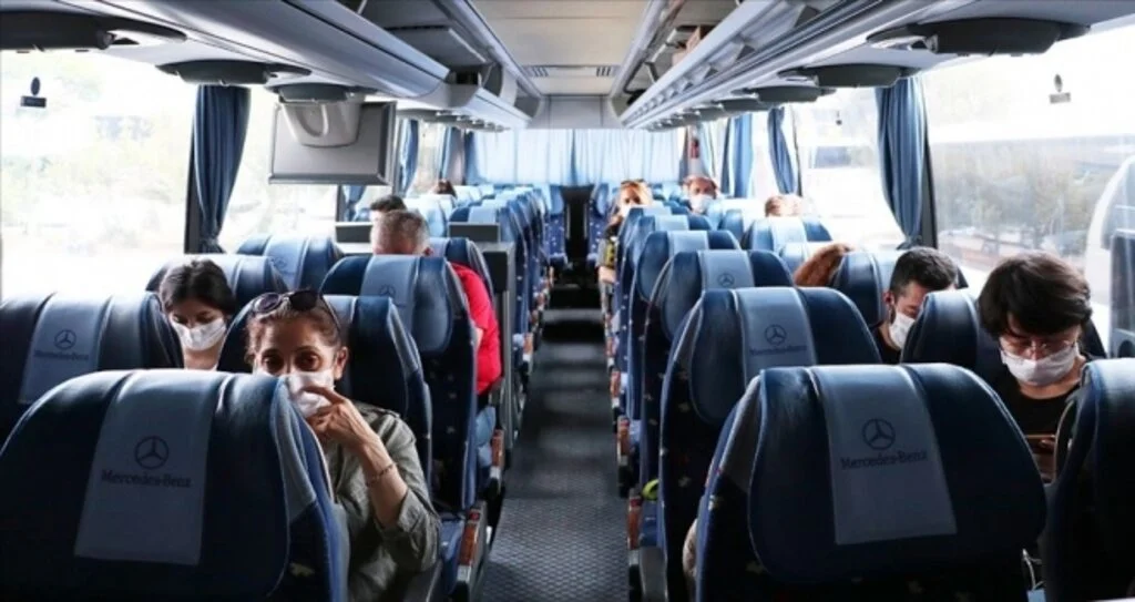 Yolcular da otobüs firmaları da "yeni normale" uyum sağladı
