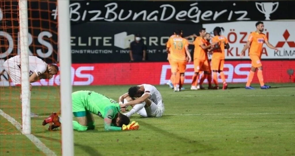Aytemiz Alanyaspor evinde kazandı