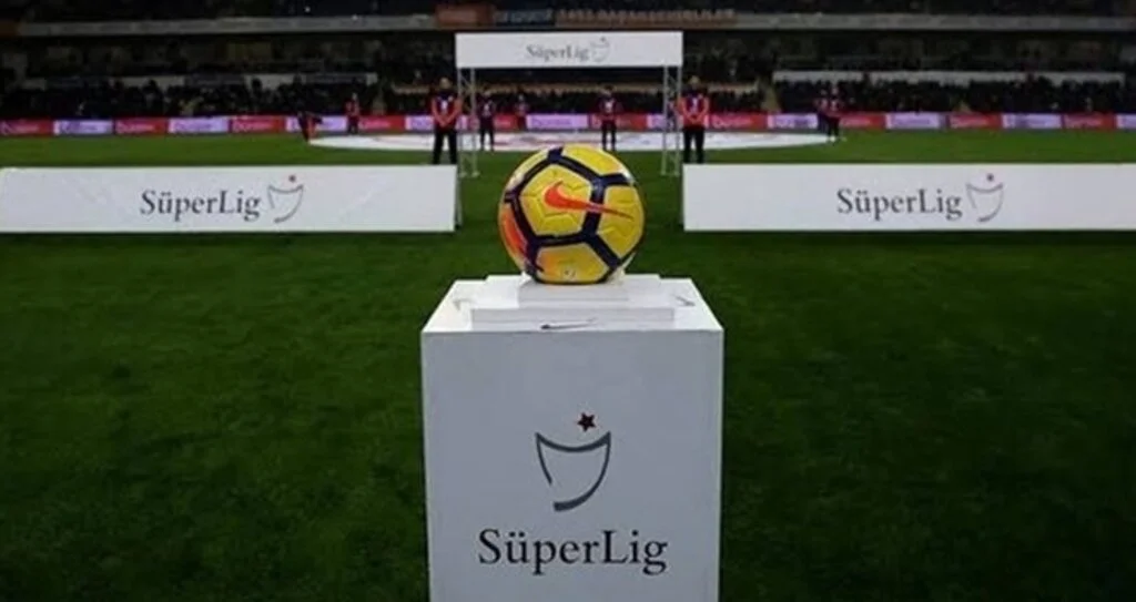 Başakşehir ve Trabzonspor Maçlarının Günü ve Saati Değişti