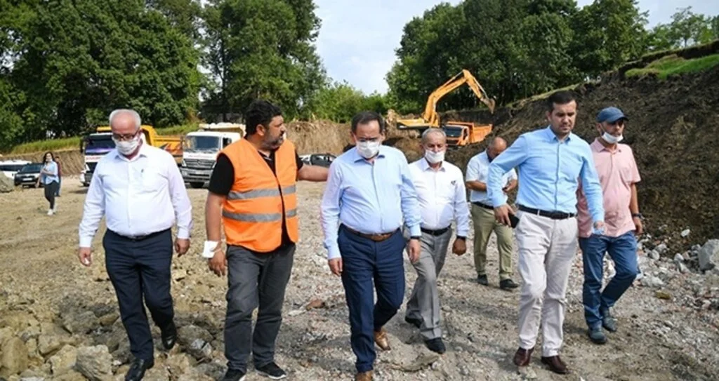 Başkan Demir yol çalışmalarını inceledi