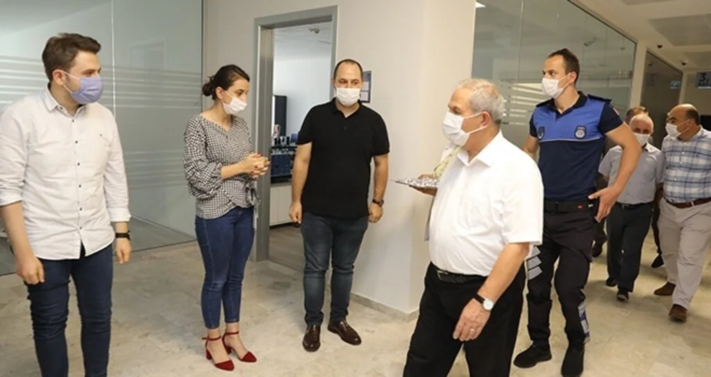 Başkan Demirtaş personeli ile bayramlaştı