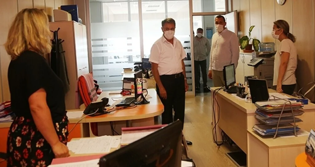 Başkan Deveci personelle bayramlaştı