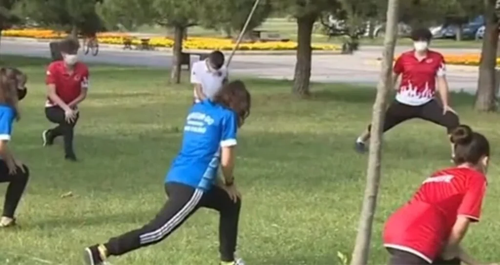 Batı Park'ı mesken tuttular