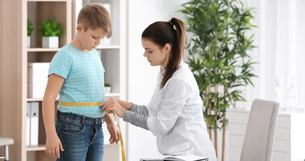 Çocuklarda doğru beslenme ve hareketli yaşam obezitenin önüne geçilebilir