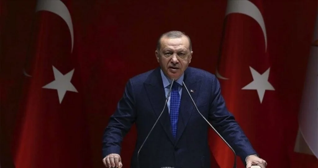 Cumhurbaşkanı Erdoğan: Ağustos ayının sonundan itibaren kongrelerimize kaldığımız yerden devam edeceğiz