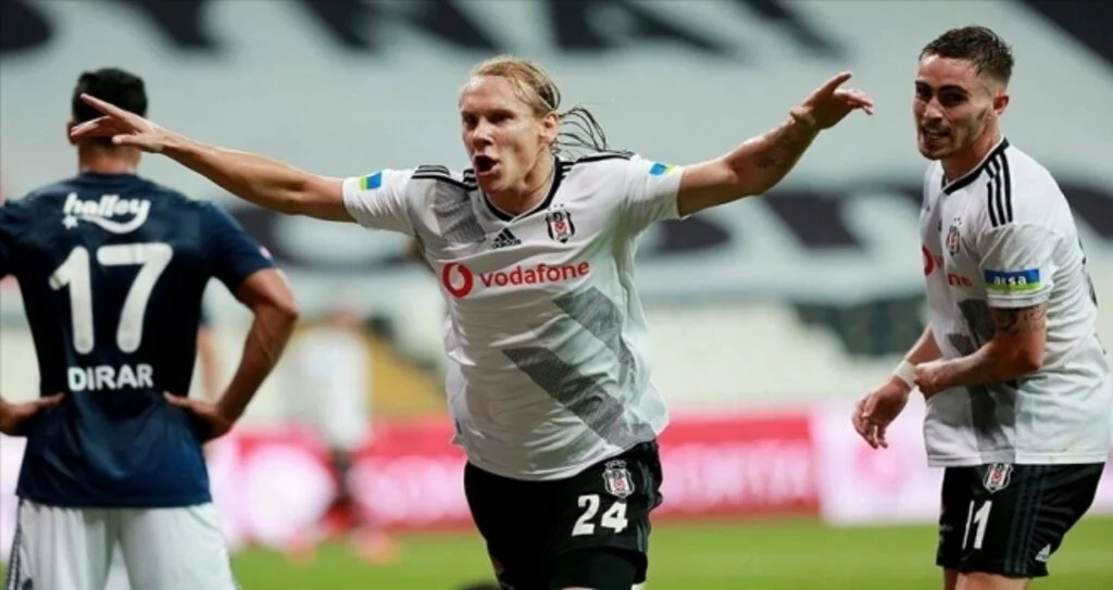 Derbinin galibi Beşiktaş