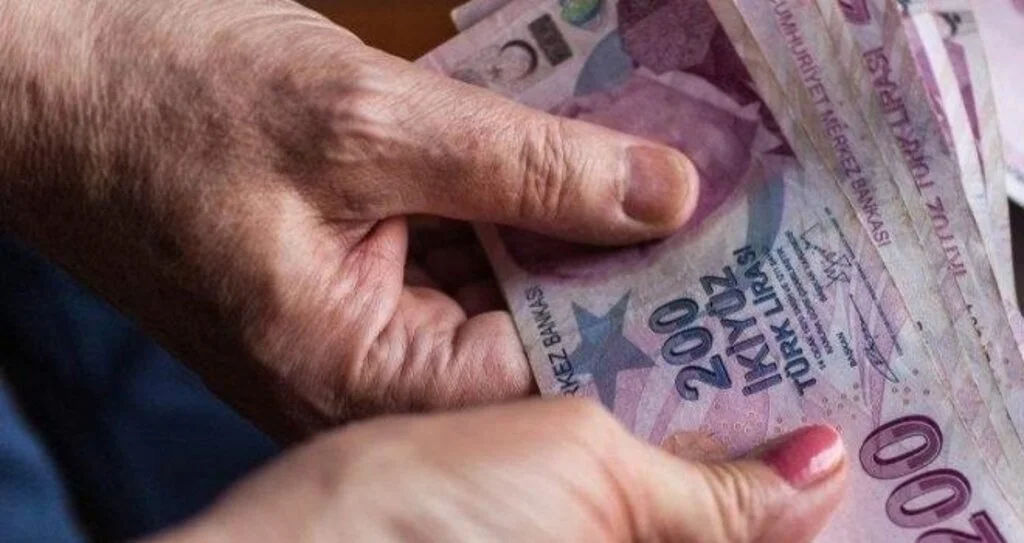 Emekli maaş farkları yattı mı? SSK, Bağkur emekli maaşı ödeme tarihleri…