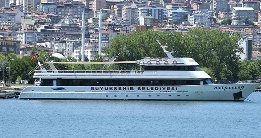 Gemilerle gezi turları başlatıldı