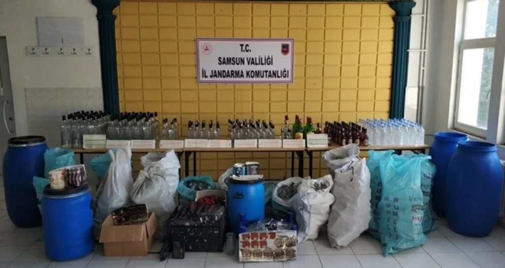 Kaçak alkol üretimi ve ticaretiyle ilgili 2 şüpheli gözaltına alındı