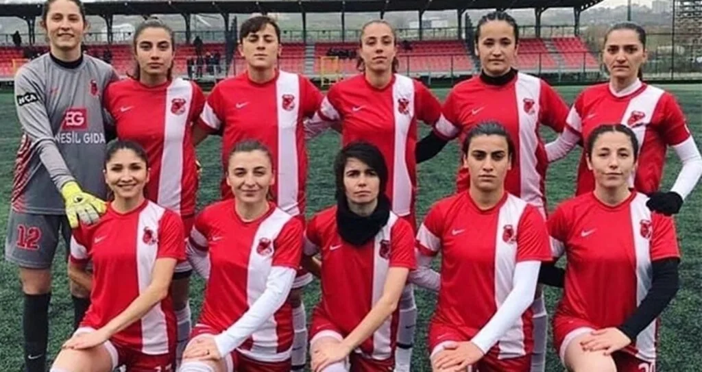 Kadıköyspor şampiyonları kutladı