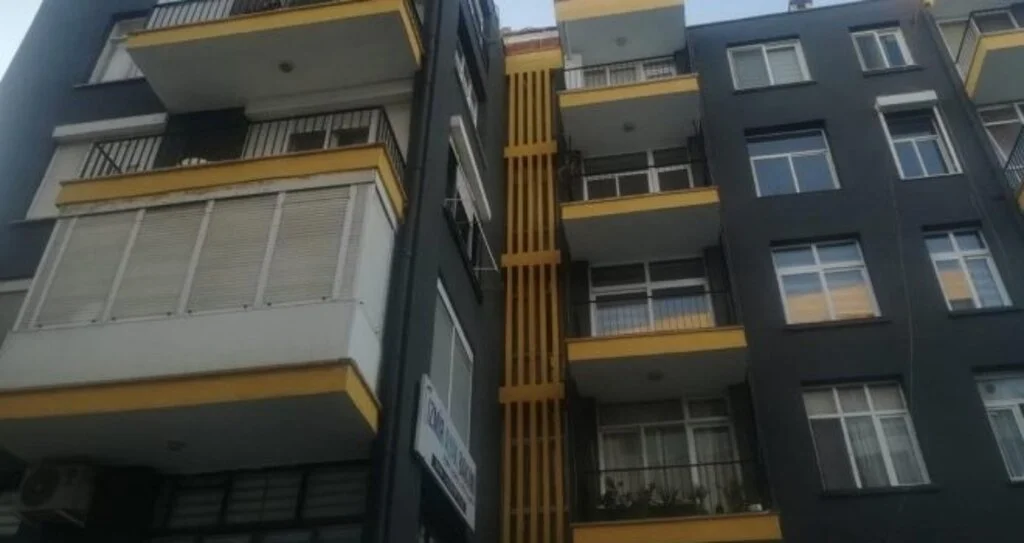 Korkunç Şüphe! İzmir'de  O Evde Ne Oldu?