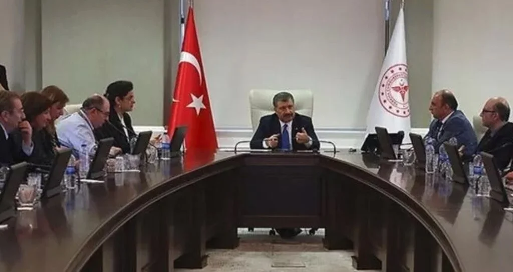 Koronavirüs Bilim Kurulu toplanıyor! Bakan Koca açıklama yapacak