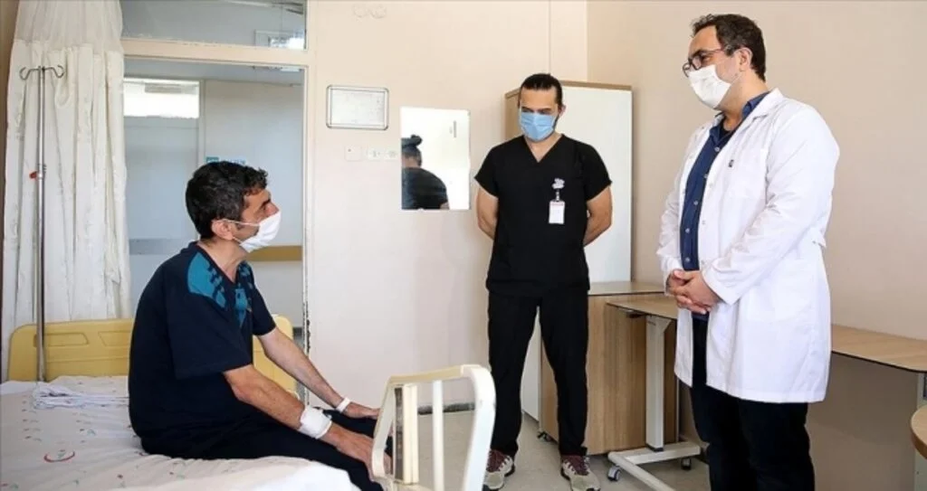 Lokal anestezi ile akciğer ameliyatı yapılan hasta sağlığına kavuştu